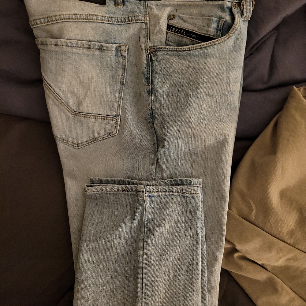 Jeans - Picture 9 of 13